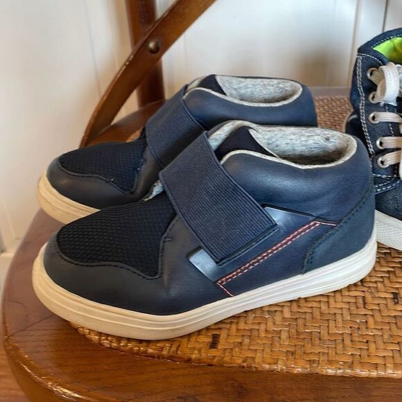 Boys size 11 sneaker bundle Cat & Jack Carter’s - Picture 4 of 11